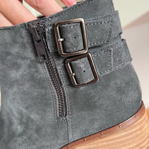 Bleecker and Bond Booties - Picture 8 of 10